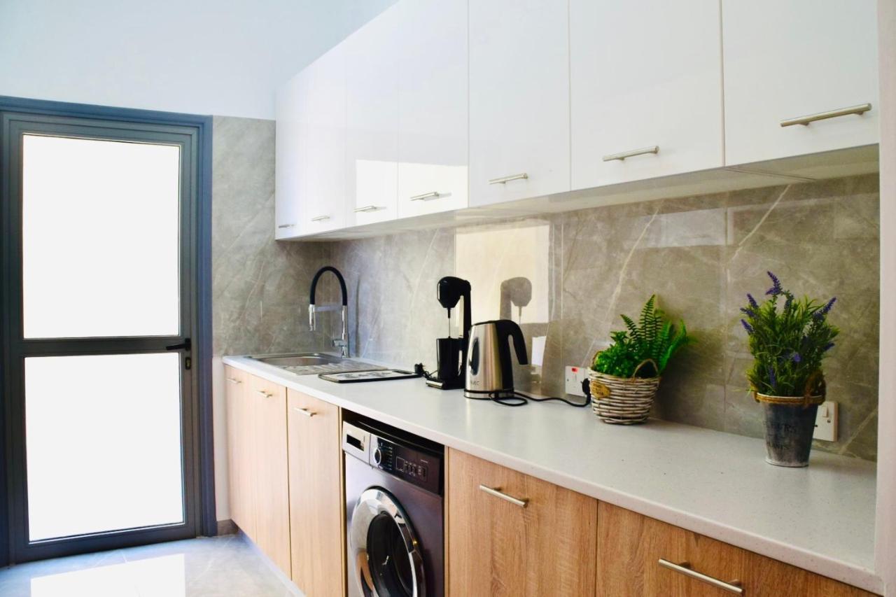 Coastal Getaway Apartment Larnaca Luaran gambar