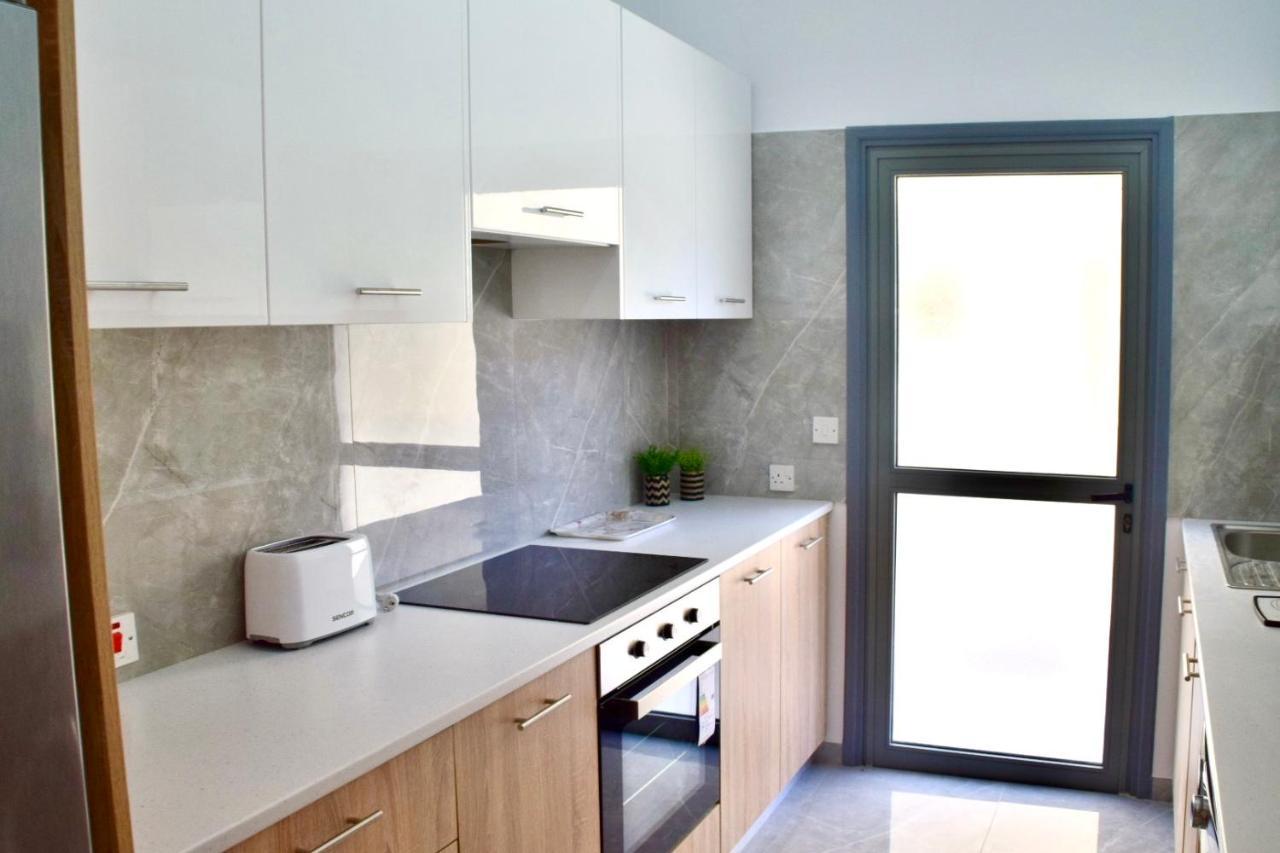 Coastal Getaway Apartment Larnaca Luaran gambar