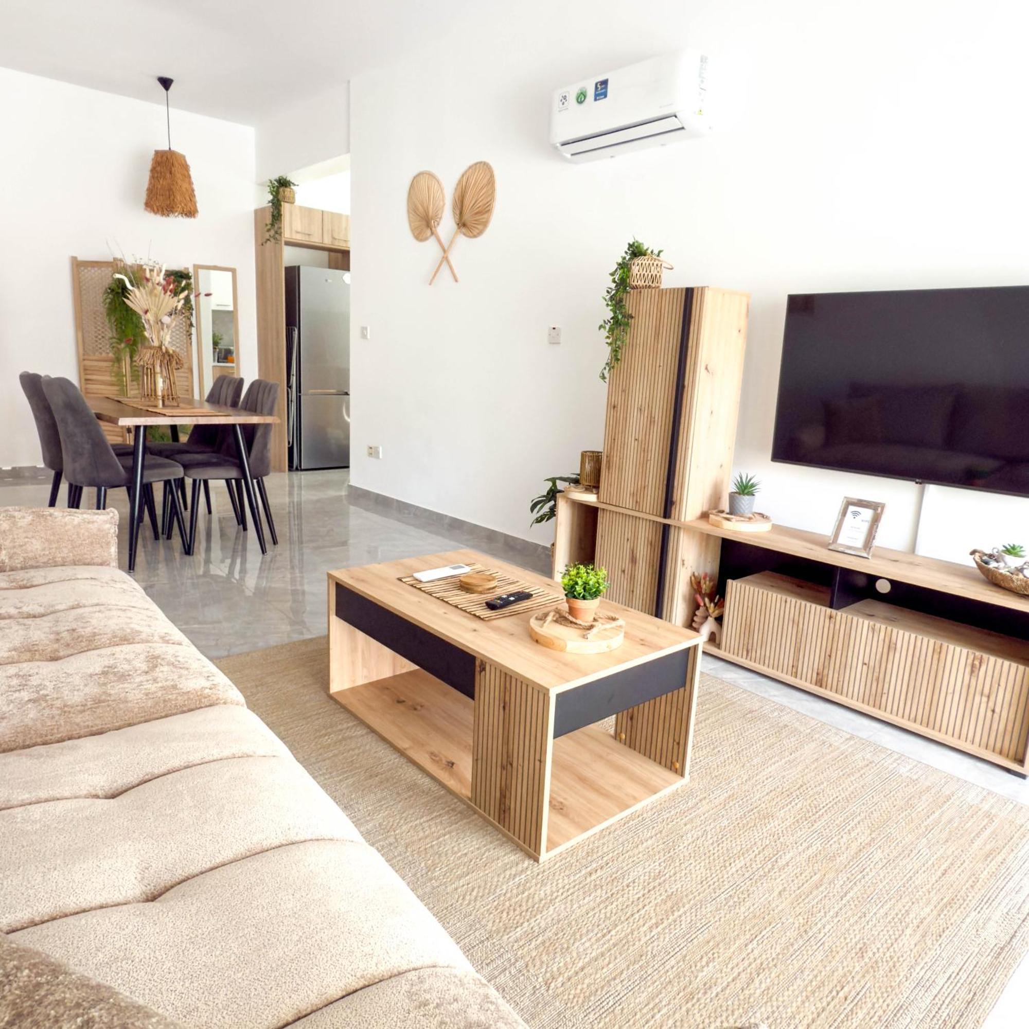 Coastal Getaway Apartment Larnaca Luaran gambar