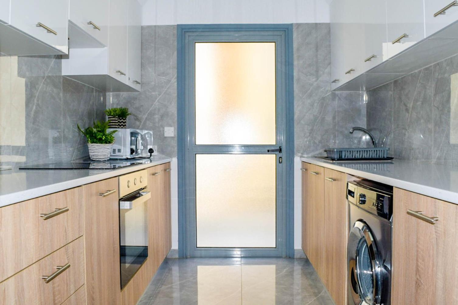 Coastal Getaway Apartment Larnaca Luaran gambar